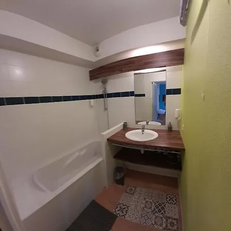 De L'isard Bleu, Dans De Tourisme 3 Etoiles Apartmán