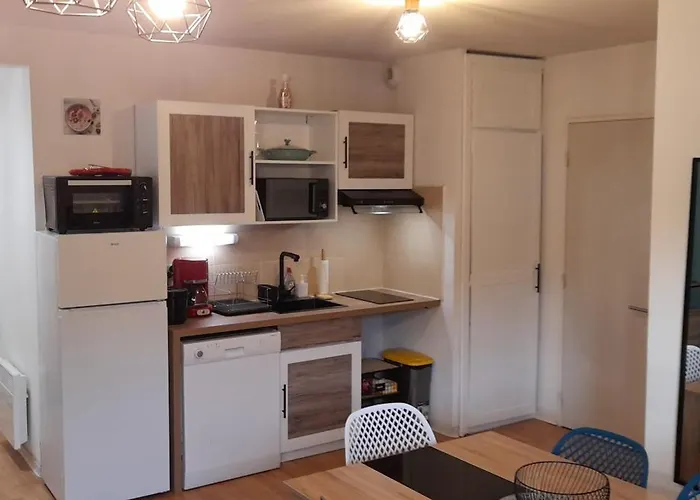 De L'isard Bleu, Dans De Tourisme 3 Etoiles Appartement